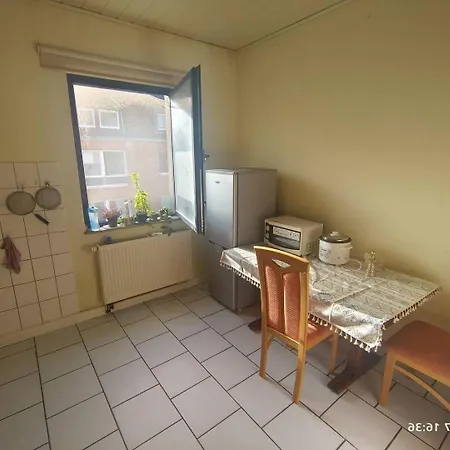 Gemutliches Einzelzimmer Im Zentrum Von 아파트 줄리흐
